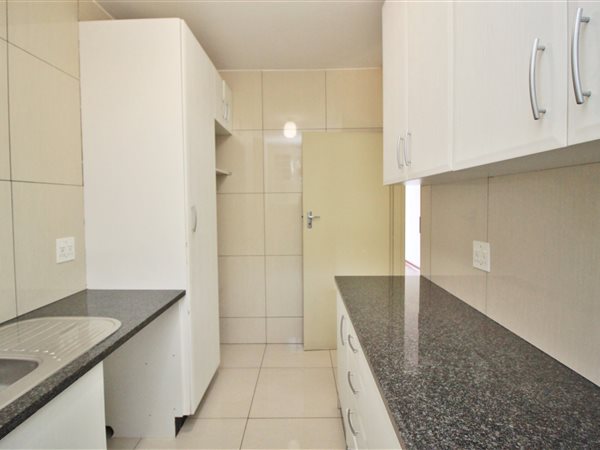 To Let 1 Bedroom Property for Rent in Bedford Gardens Gauteng