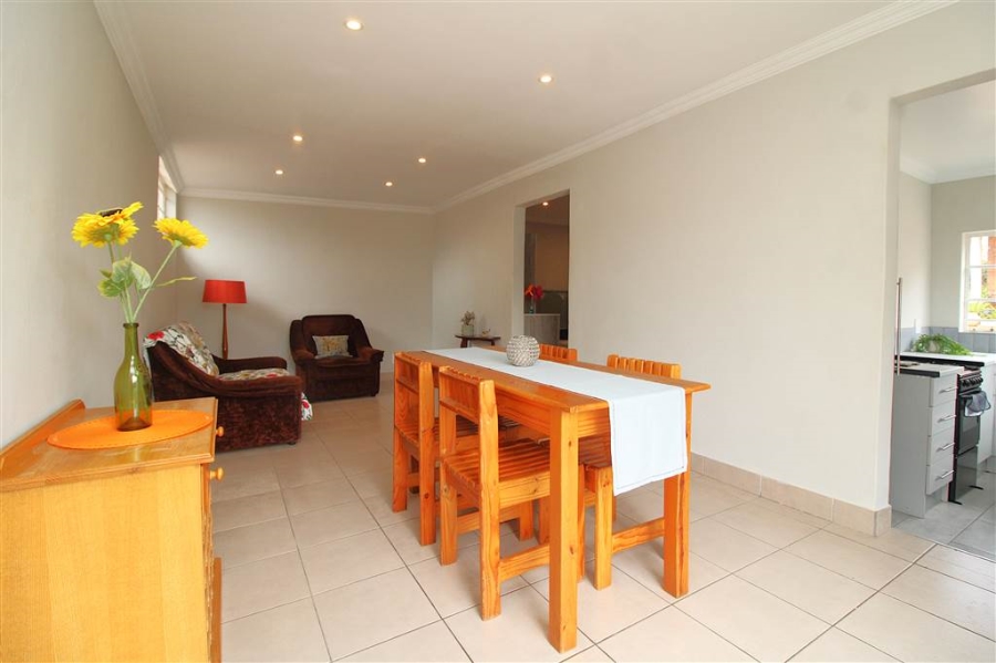 To Let 1 Bedroom Property for Rent in Cyrildene Gauteng