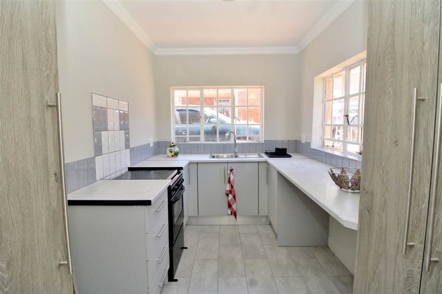 To Let 1 Bedroom Property for Rent in Cyrildene Gauteng