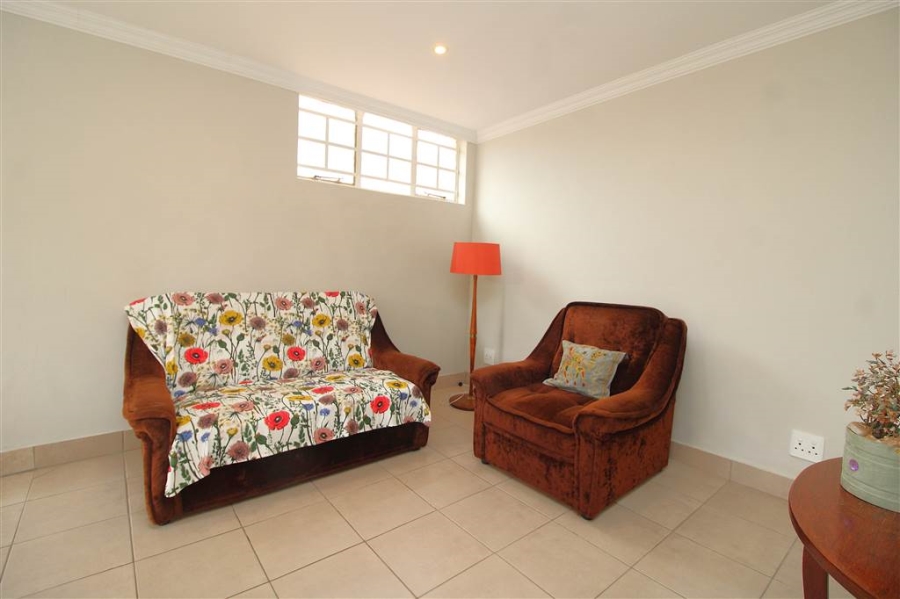 To Let 1 Bedroom Property for Rent in Cyrildene Gauteng