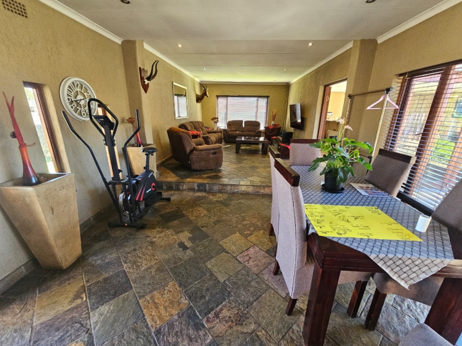 3 Bedroom Property for Sale in Brackendowns Gauteng
