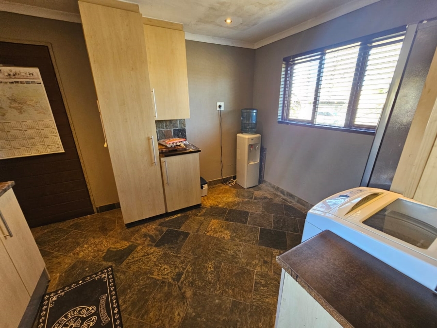 3 Bedroom Property for Sale in Brackendowns Gauteng