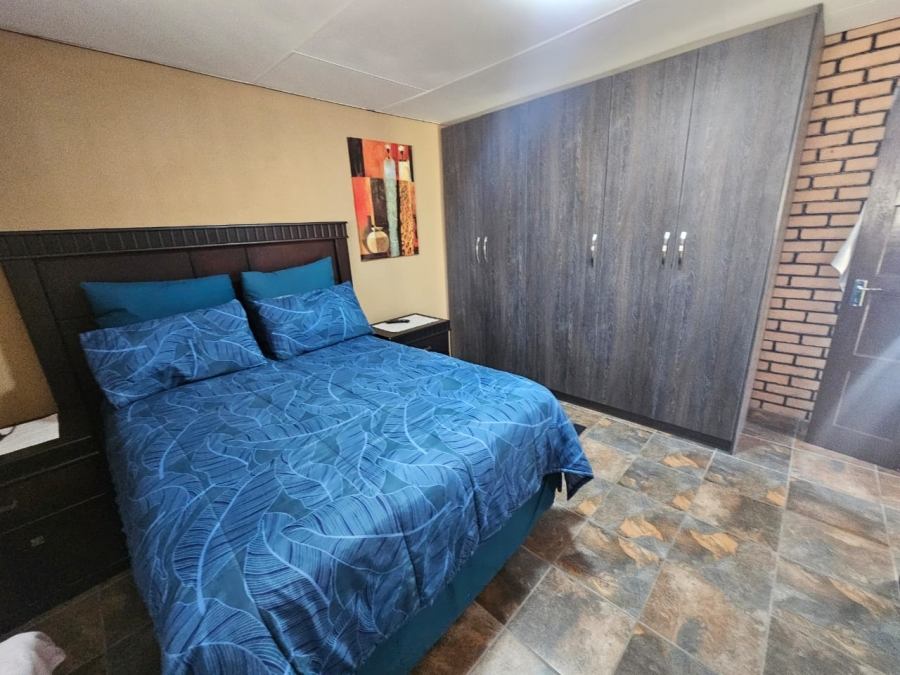 3 Bedroom Property for Sale in Brackendowns Gauteng