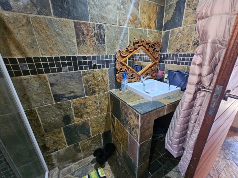 3 Bedroom Property for Sale in Brackendowns Gauteng