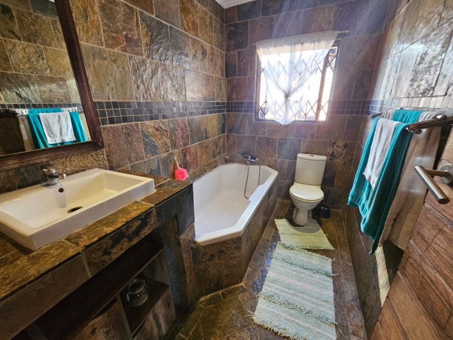 3 Bedroom Property for Sale in Brackendowns Gauteng