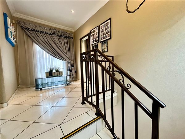 3 Bedroom Property for Sale in New Redruth Gauteng