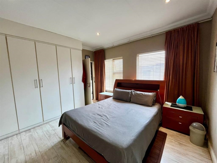 3 Bedroom Property for Sale in New Redruth Gauteng