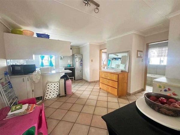 2 Bedroom Property for Sale in Verwoerdpark Gauteng