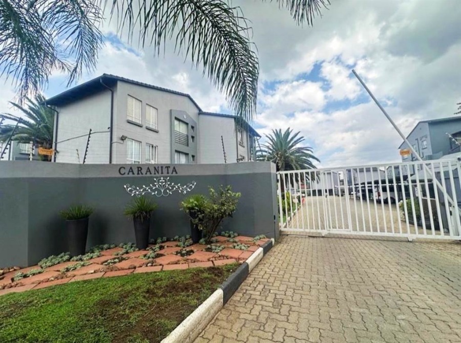 2 Bedroom Property for Sale in Verwoerdpark Gauteng