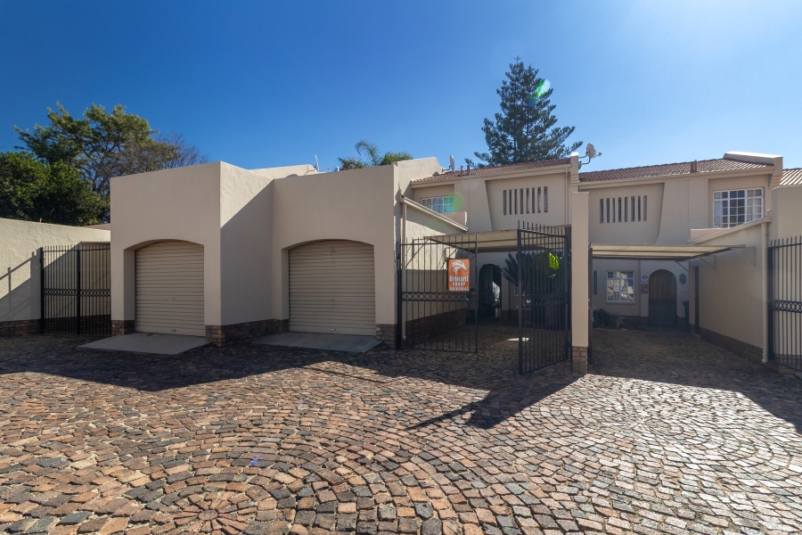 3 Bedroom Property for Sale in Garsfontein Gauteng