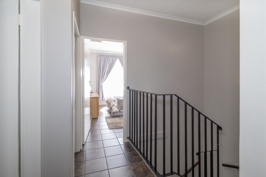 3 Bedroom Property for Sale in Garsfontein Gauteng