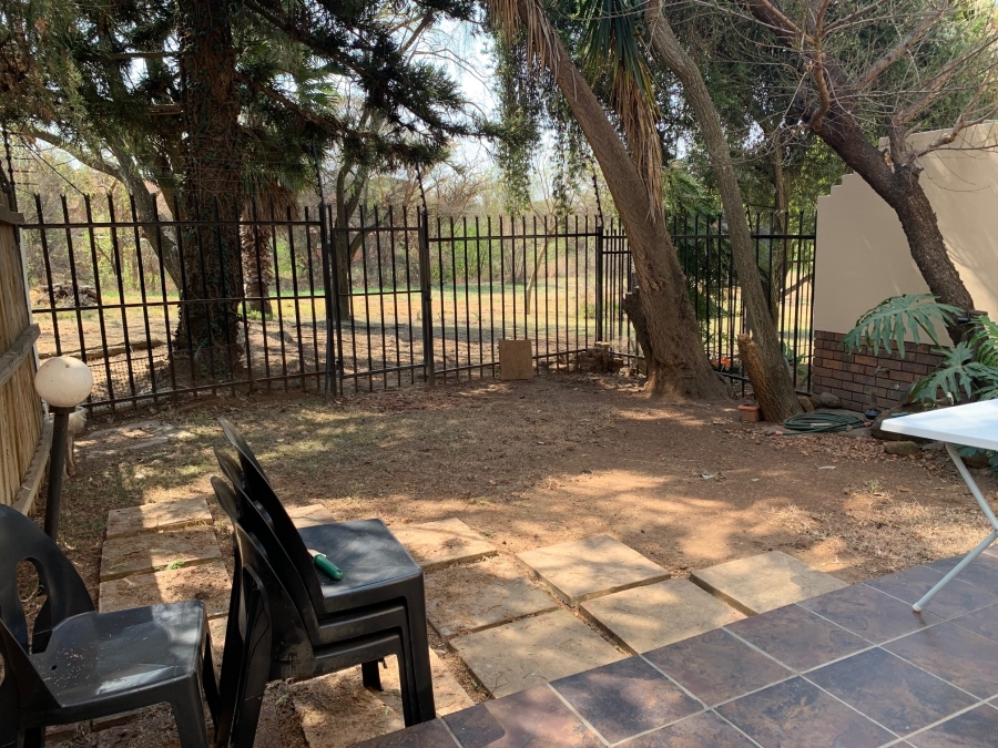3 Bedroom Property for Sale in Garsfontein Gauteng