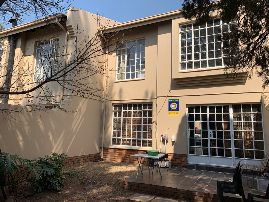 3 Bedroom Property for Sale in Garsfontein Gauteng