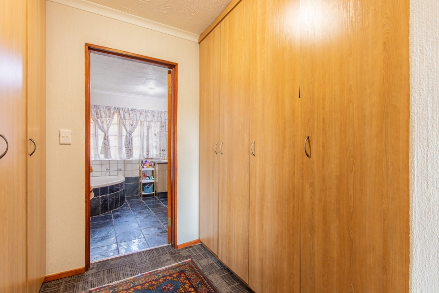 3 Bedroom Property for Sale in Poortview Gauteng