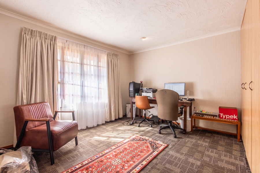 3 Bedroom Property for Sale in Poortview Gauteng