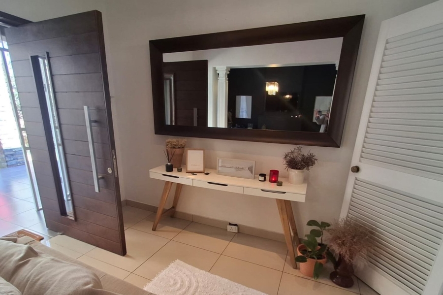 3 Bedroom Property for Sale in Edenvale Central Gauteng