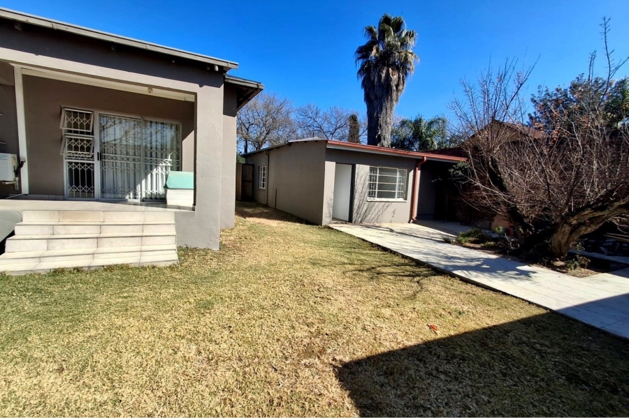 3 Bedroom Property for Sale in Edenvale Central Gauteng