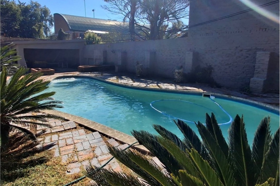 3 Bedroom Property for Sale in Edenvale Central Gauteng