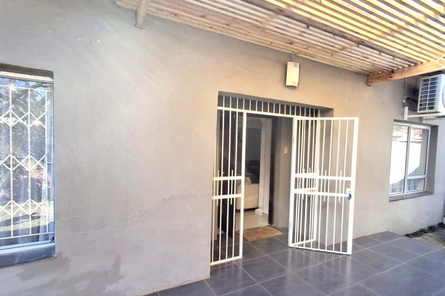 3 Bedroom Property for Sale in Edenvale Central Gauteng