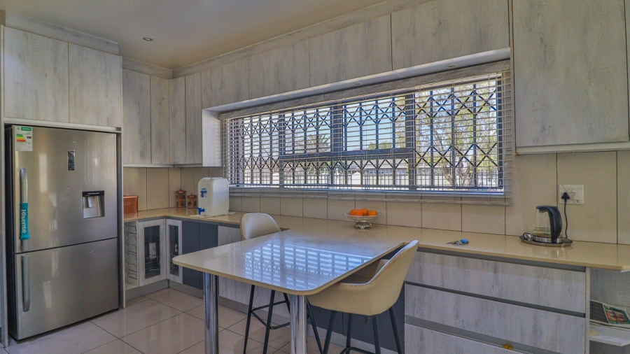 4 Bedroom Property for Sale in Elspark Gauteng