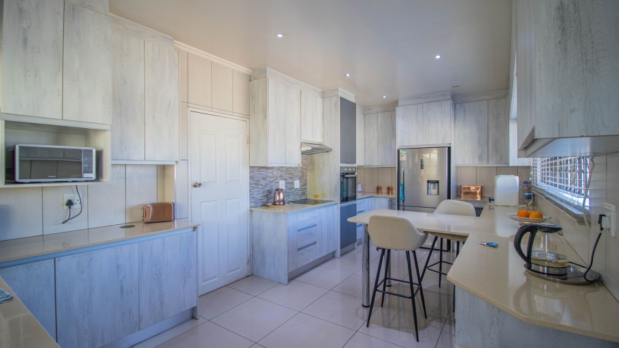 4 Bedroom Property for Sale in Elspark Gauteng