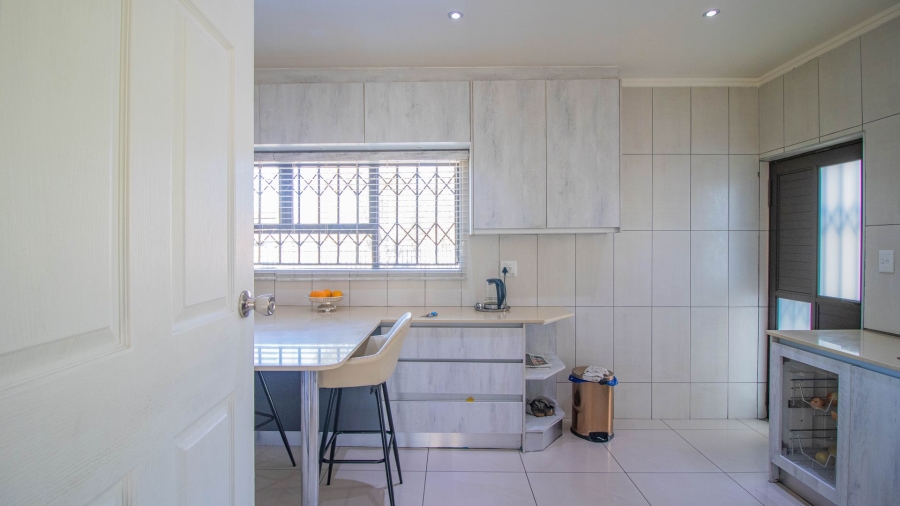 4 Bedroom Property for Sale in Elspark Gauteng