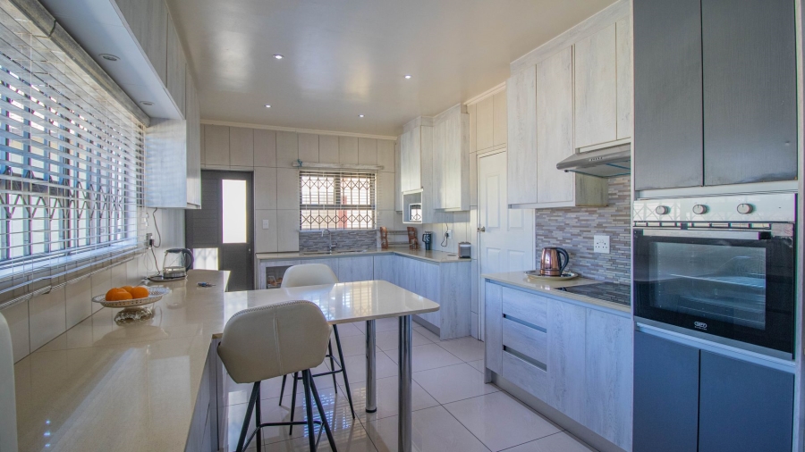 4 Bedroom Property for Sale in Elspark Gauteng