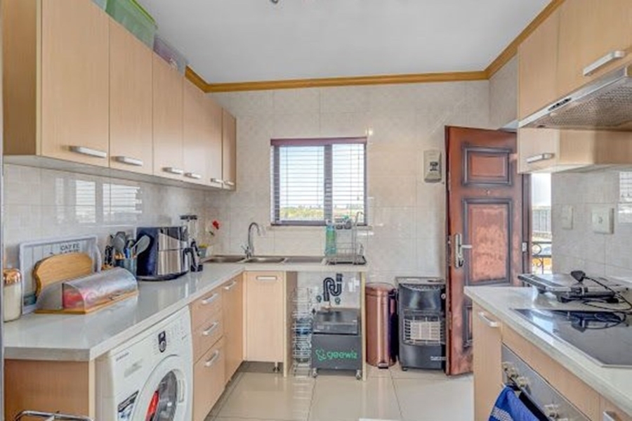 To Let 2 Bedroom Property for Rent in Halfway Gardens Gauteng