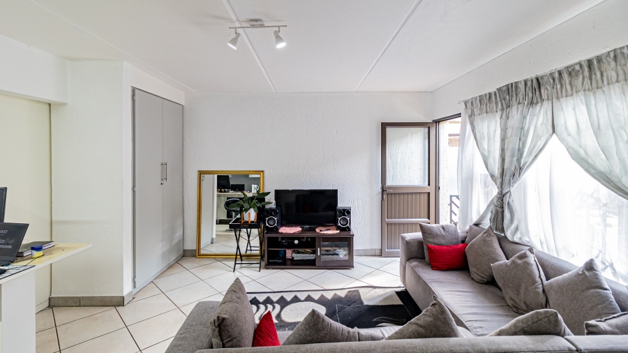 1 Bedroom Property for Sale in Bruma Gauteng