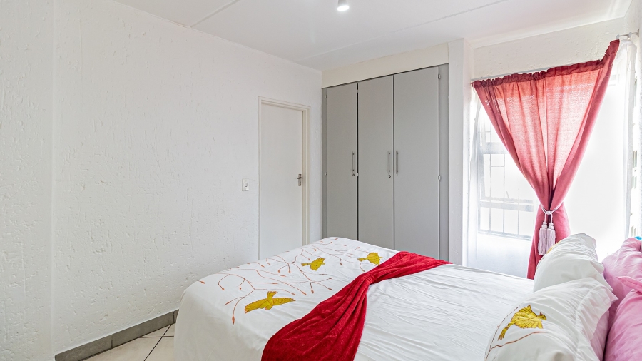 1 Bedroom Property for Sale in Bruma Gauteng