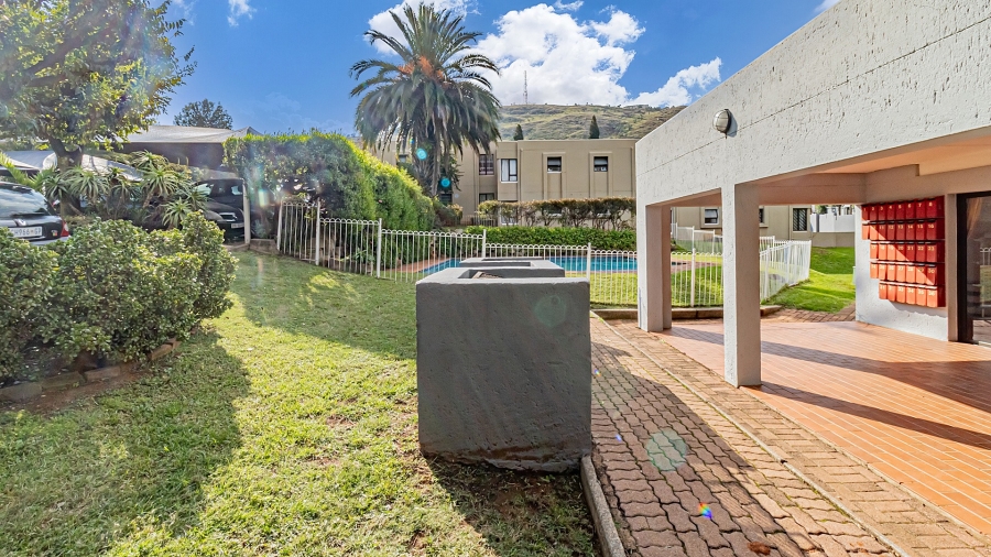 1 Bedroom Property for Sale in Bruma Gauteng