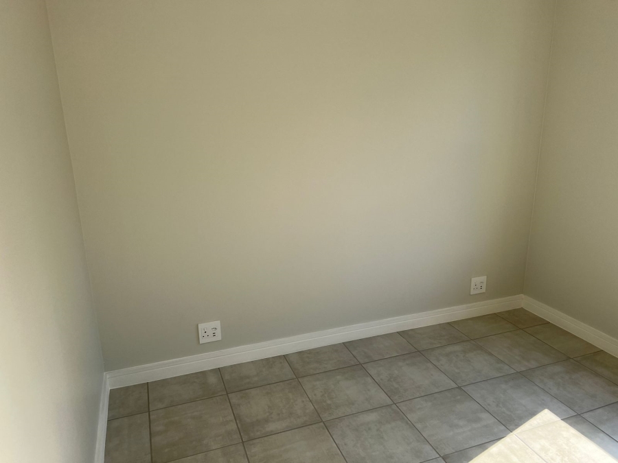 1 Bedroom Property for Sale in Linbro Park Gauteng