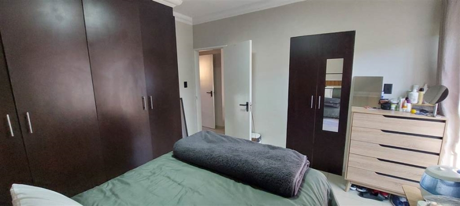2 Bedroom Property for Sale in Brackendowns Gauteng