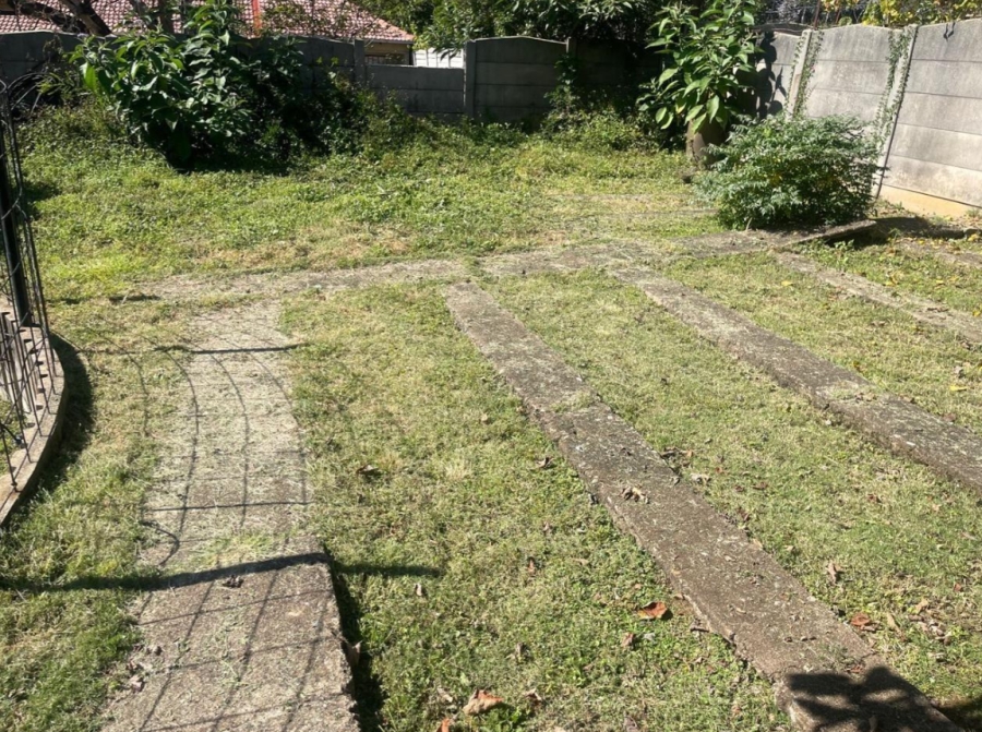 4 Bedroom Property for Sale in Mondeor Gauteng