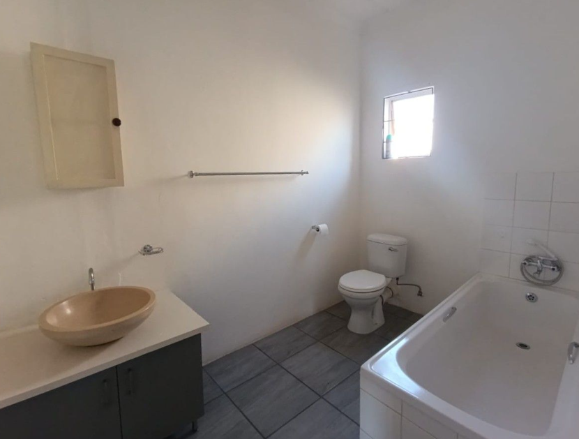 3 Bedroom Property for Sale in Verwoerdpark Gauteng
