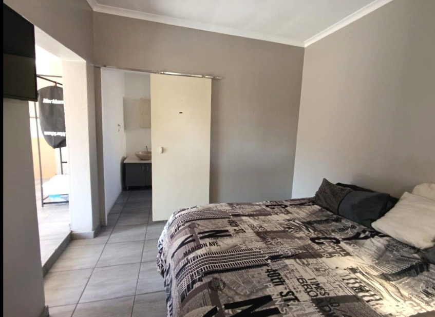 3 Bedroom Property for Sale in Verwoerdpark Gauteng