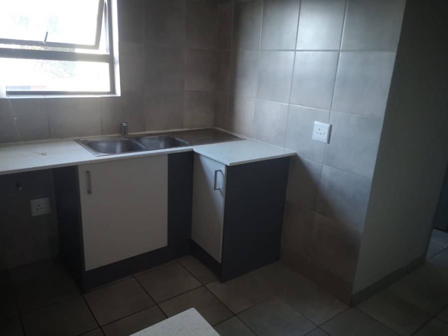 To Let 3 Bedroom Property for Rent in Mindalore Gauteng