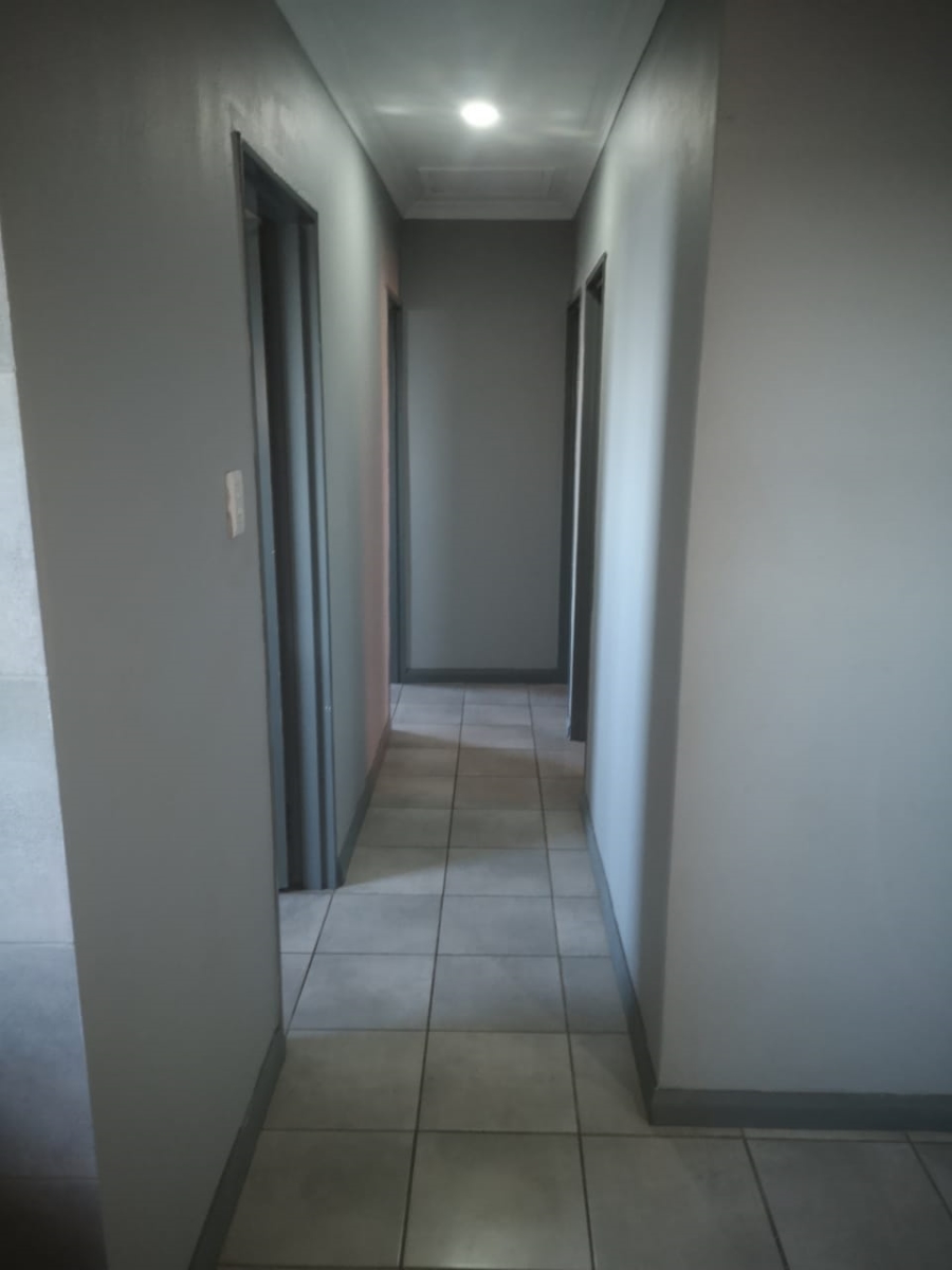 To Let 3 Bedroom Property for Rent in Mindalore Gauteng