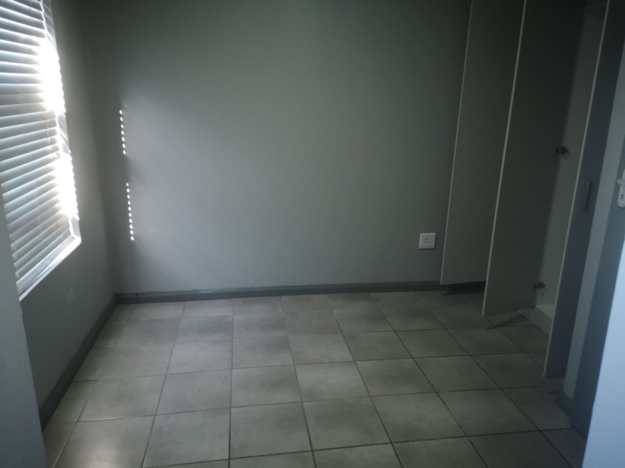 To Let 3 Bedroom Property for Rent in Mindalore Gauteng