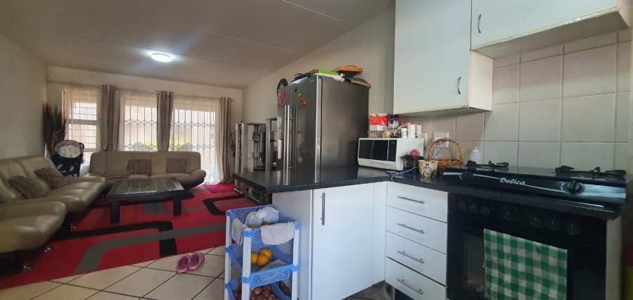 2 Bedroom Property for Sale in Beyers Park Gauteng