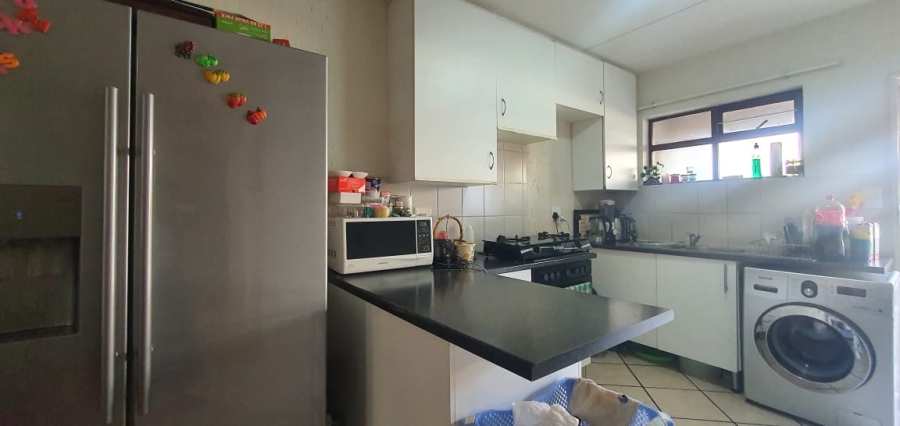 2 Bedroom Property for Sale in Beyers Park Gauteng