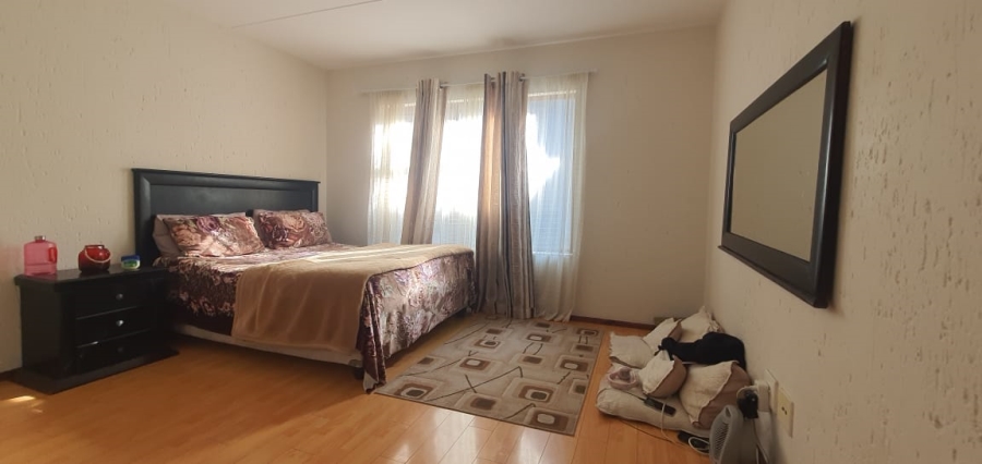 2 Bedroom Property for Sale in Beyers Park Gauteng