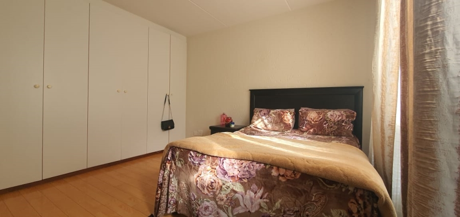 2 Bedroom Property for Sale in Beyers Park Gauteng