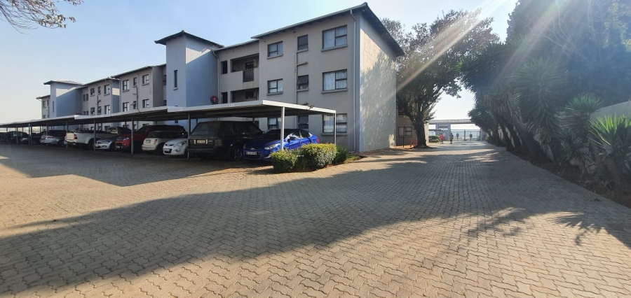 2 Bedroom Property for Sale in Beyers Park Gauteng