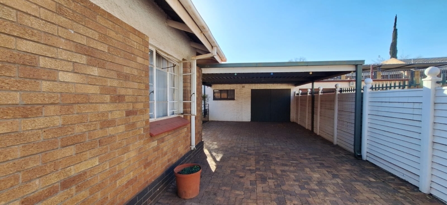 3 Bedroom Property for Sale in Vanderbijlpark CW 1 Gauteng