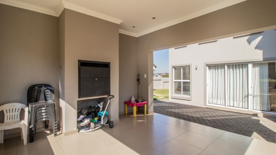 3 Bedroom Property for Sale in Rietvlei Ridge Country Estate Gauteng