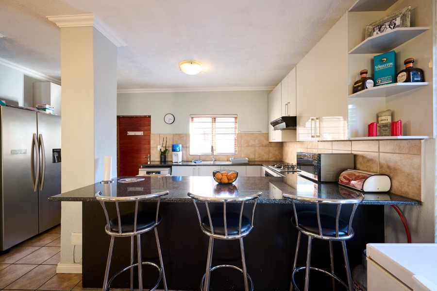 3 Bedroom Property for Sale in Carlswald North Estate Gauteng