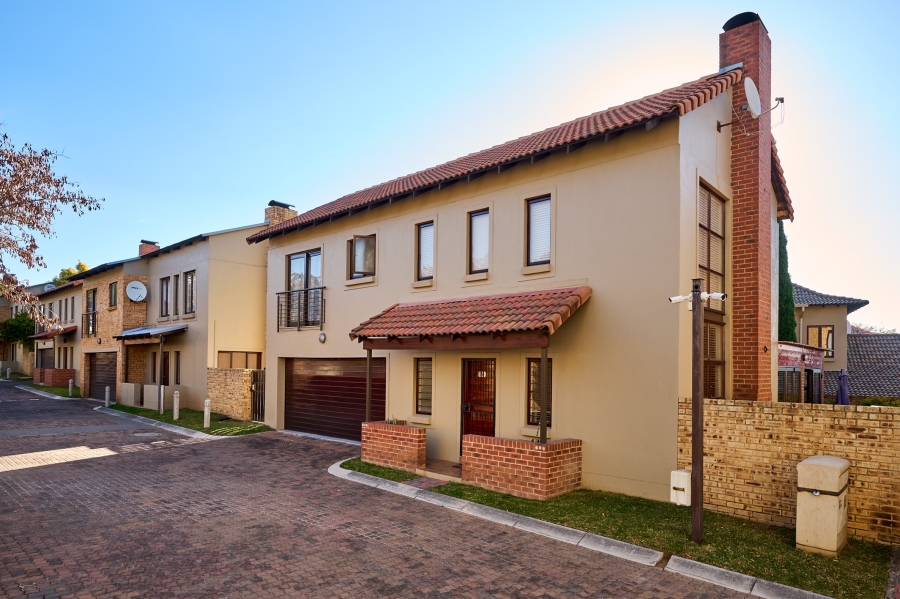 3 Bedroom Property for Sale in Carlswald North Estate Gauteng