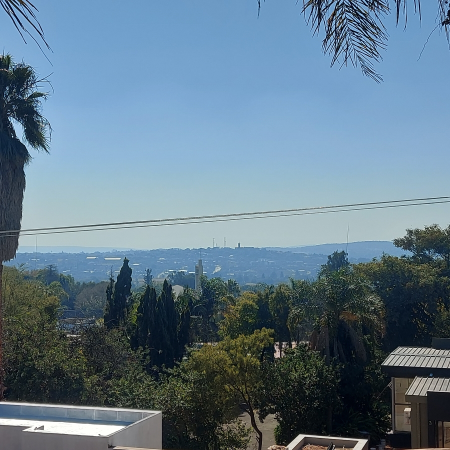 5 Bedroom Property for Sale in Waterkloof Park Gauteng