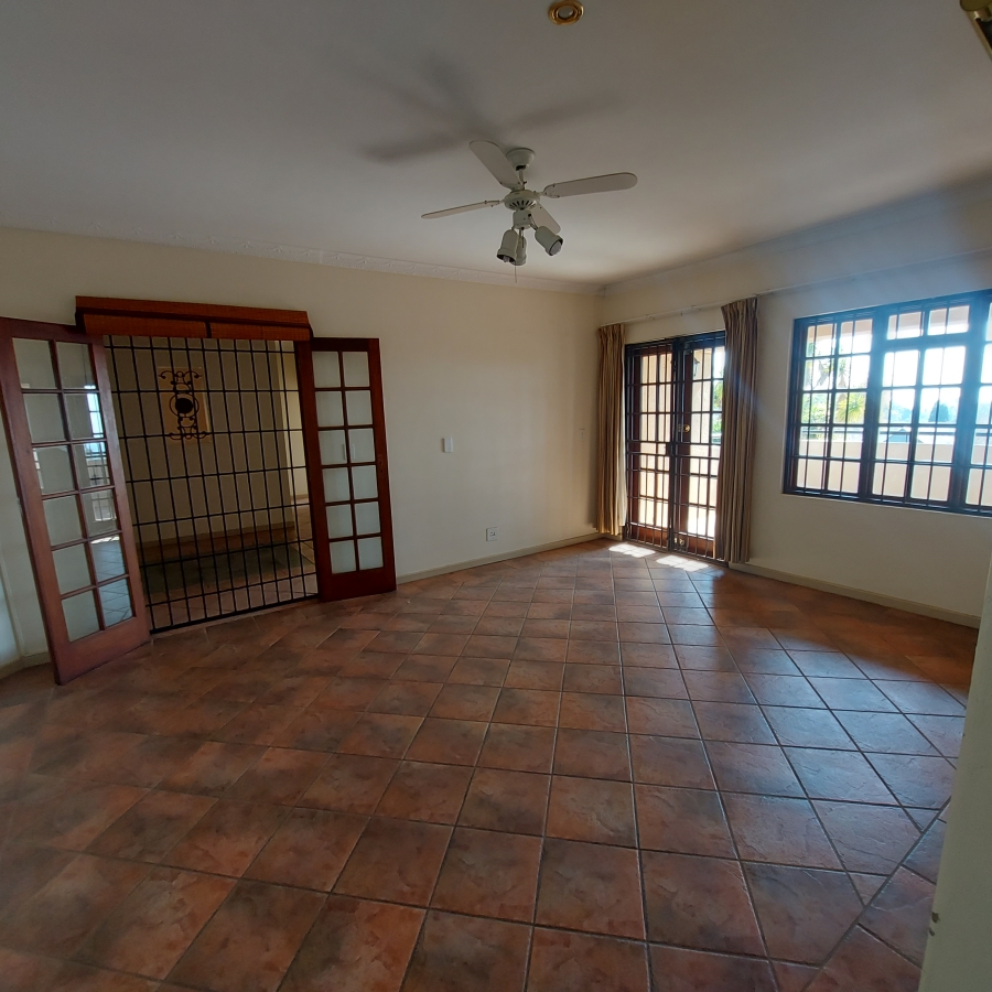 5 Bedroom Property for Sale in Waterkloof Park Gauteng